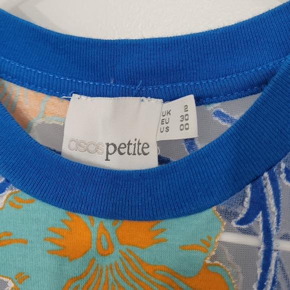 ❤[3/$35] ASOS Petite Mesh Floral Top - Picture 6 of 6